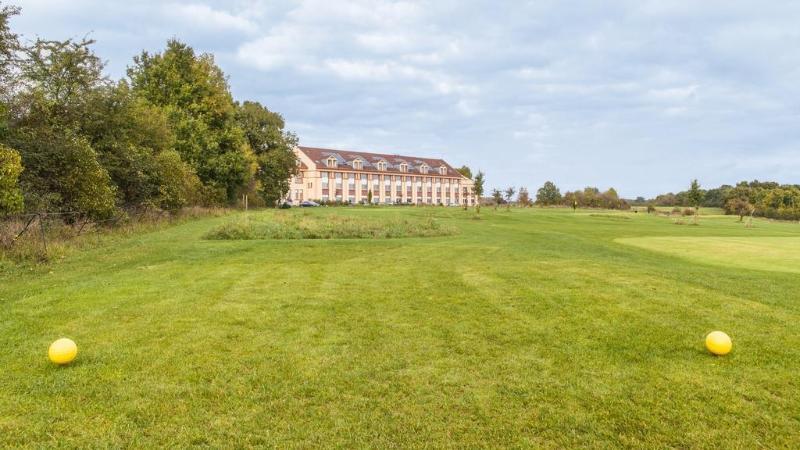 Le Des Impressionnistes 3* Ennery (Val-d'Oise)